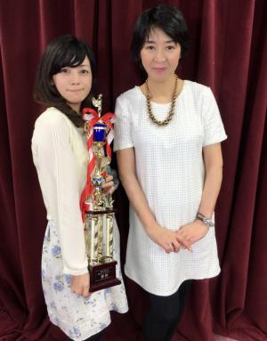 逆転優勝した米崎（写真左）
