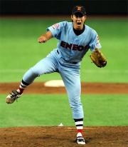 JR四国戦に登板し、力投を見せる新日本石油・田沢(撮影・酒井清司)