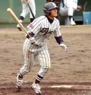 3回表2死三塁、東海大海洋学部・太田は右翼へ先制2ラン本塁打を放つ