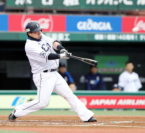 本塁打を放つ西武山川（2019年3月21日撮影）