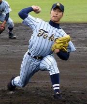 ７回無失点と好投した東海大相模・一二三