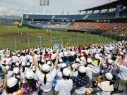 口蹄疫の非常事態宣言が解除され、一般観客も入場して行われた（共同）