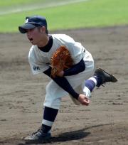 ６回表１死一塁から登板し０点に抑えた古本投手