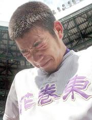 悔し涙を流す花巻東の菊池(撮影・倉掛優一)