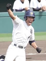 1回2死一、二塁、3点本塁打を放ち、ガッツポーズする清峰・林(共同)