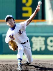 9回2失点完投した聖光学院の佐藤竜哉(撮影・倉掛優一)