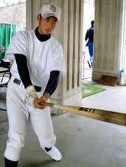 高校通算41本塁打を誇る神港学園・伊藤諒(撮影・堀まどか)