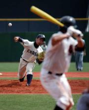 今夏初登板で１４４キロをマークした長崎商の竹野（撮影・実藤健一）
