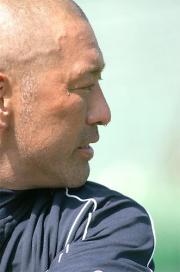 ２００７年オリックス春季キャンプ　特打で玉のような汗を流す清原和博