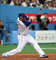 【オリックス－ソフトバンク】４回裏空振りの三振の清原（撮影・岡潤一）