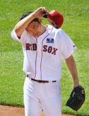 ９回に登板、勝ち越しを許し負け投手になったレッドソックス斎藤（共同）