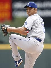 ロッキーズ戦で5失点、今季7敗目を喫したドジャース黒田(AP=共同)