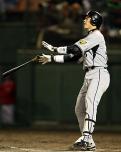 新井「神話」弾！打点挙げれば虎16連勝 - 野球ニュース