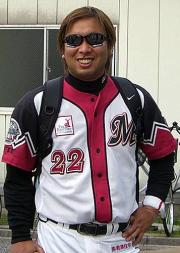 ロッテ里崎はイースタン巨人戦で2本塁打を放ち笑顔