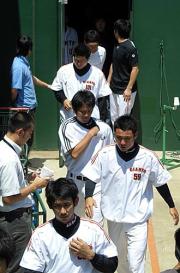 清武球団代表からゴンザレスの薬物問題に関する説明を受けた2軍選手
