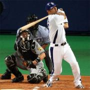 2回裏中日無死、和田は左越え先制本塁打を放つ(撮影・宮崎幸一)