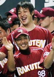 ダル超えた！楽天岩隈15勝で３冠