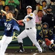 6回裏1死二塁、先制の2ラン本塁打を打ったブラゼル