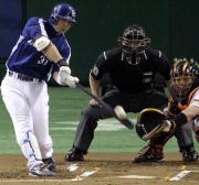 【巨人-中日】1回に先制2点本塁打を放つ森野(撮影・沢野健太)