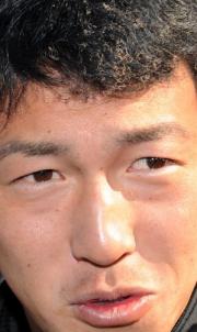 長野は大きくなった火の影響で前髪がチリチリになり悲しげ