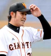 フリー打撃登板で好調をアピールした辻内は笑顔を見せる