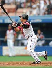 【ロッテ-ヤクルト】1回裏ロッテ井口は先制2ラン(撮影・小沢裕)