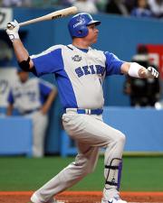 【オリックス-西武】10回、ブラゼルは本塁打を放つ(撮影・岡潤一)
