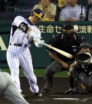 【阪神－日本ハム】２回、本塁打を放つ金本（撮影・上田博志）
