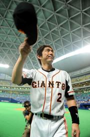 【中日-巨人】逆転の満塁本塁打を放った小笠原(撮影・為田聡史)