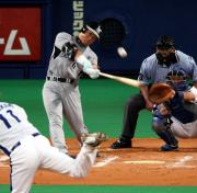 【中日-阪神】7回、金本が同点本塁打(撮影・宮崎幸一)