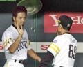 【ソフトＢ】新垣涙の今季初白星 - 野球ニュース