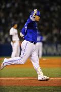 村田46号単独キング最終戦でラミ突き放す - 野球ニュース