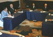 WBC体制検討会議に臨む左から星野氏、野村氏、王氏(撮影・宇治久裕)