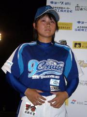 初被安打に制球難で、試合後も悔しそうな表情の吉田（撮影・堀まどか）