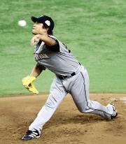 【巨人-日本ハム】力投する日本ハム先発の藤井(撮影・宮崎幸一)
