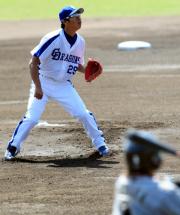 中日先発山井は、日本シリーズ以来の日本ハム戦で田中賢に二塁打される