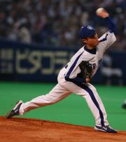 中日先発の小笠原は5回を無失点で今季初勝利(撮影・清水貴仁)