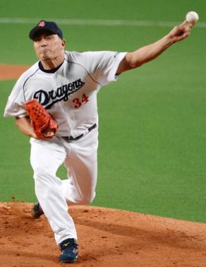 ３回を１失点の中日先発の山本昌（撮影・前岡正明）