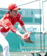 安定感が戻ってきた青木高（撮影・倉掛優一）