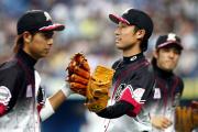 ６回裏オリックス２死二塁、ピンチを脱し笑顔の渡辺俊（撮影・加藤哉）