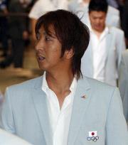 成田空港に到着した藤川