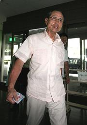 所用で球場を訪れた王監督(撮影・藤尾明華)