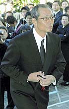 稲尾和久氏の告別式に参列するソフトバンクの王貞治監督(共同)