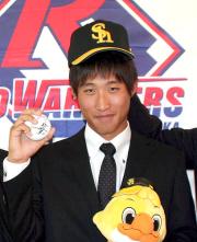 ソフトバンクから指名あいさつを受けた金（撮影・太田尚樹）