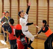スポーツチャンバラであっという間に切られた阿部は、断末魔の叫び！