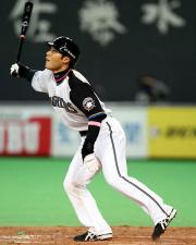 【日本ハム-オリックス】4回、犠飛を放つ田中(撮影・長島一浩)