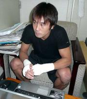落胆を隠せない様子の坂田