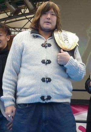 小島戦へ向け闘志を見せるGHCヘビー級王者森嶋猛