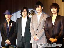 「仮面ライダー」の製作発表に出席した、右からＩＳＳＡ、高野、黄川田、加藤