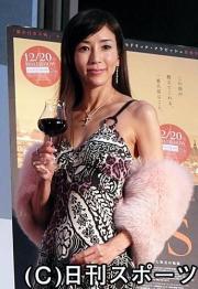 映画「Paris」の公開記念イベントに出席した川島なお美